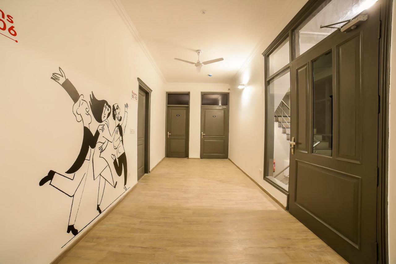 Townhouse 330 Dlf Phase-2 Near Leisure Valley Park Gurgaon Exterior foto