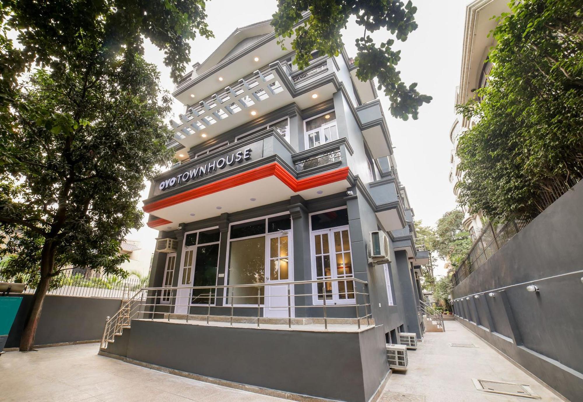 Townhouse 330 Dlf Phase-2 Near Leisure Valley Park Gurgaon Exterior foto