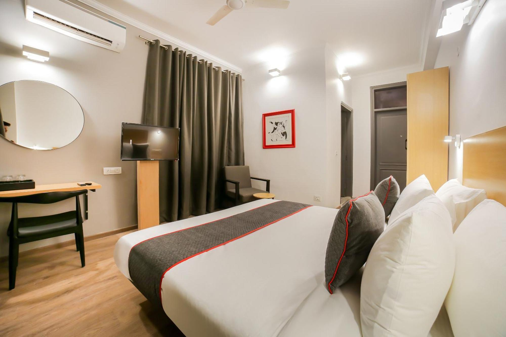 Townhouse 330 Dlf Phase-2 Near Leisure Valley Park Gurgaon Exterior foto